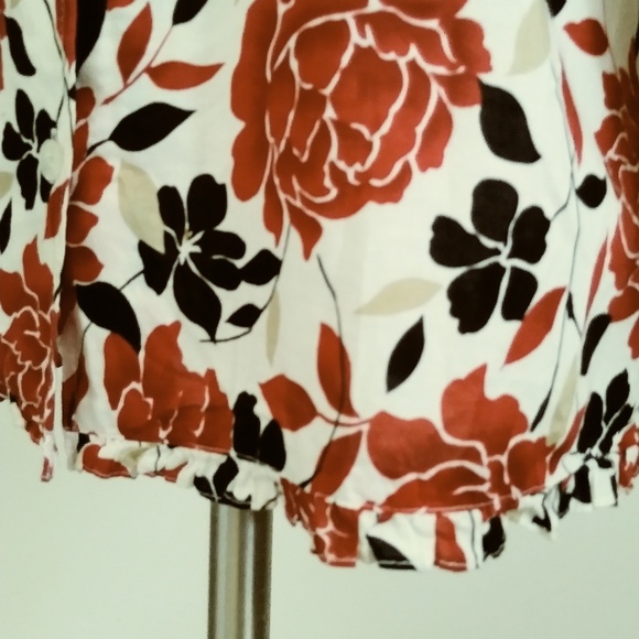 ERIKA Button Down Blouse - Picture 3 of 9